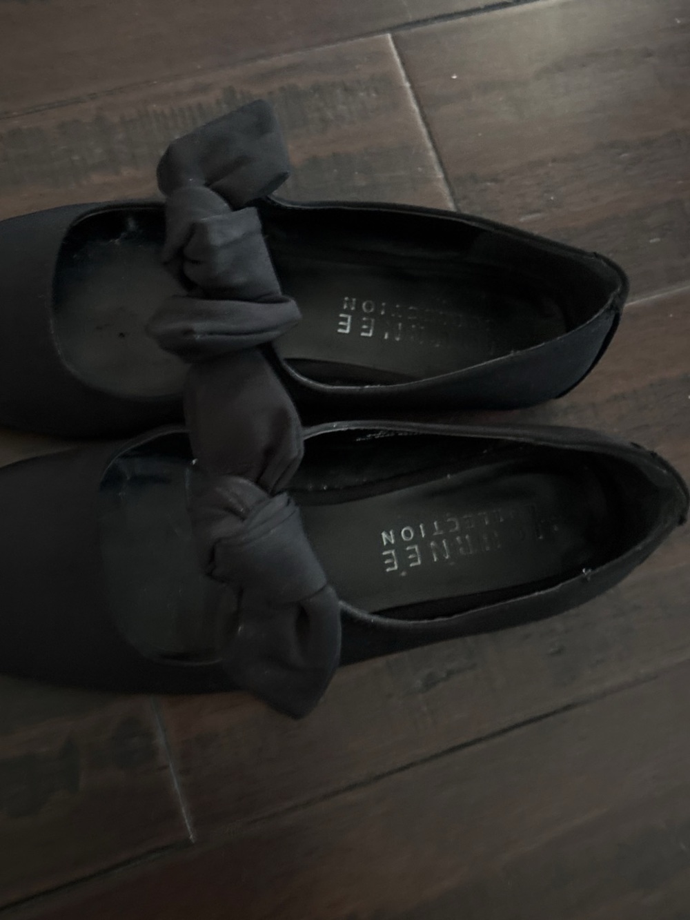 Journee Collection Black Bow-Front Flats